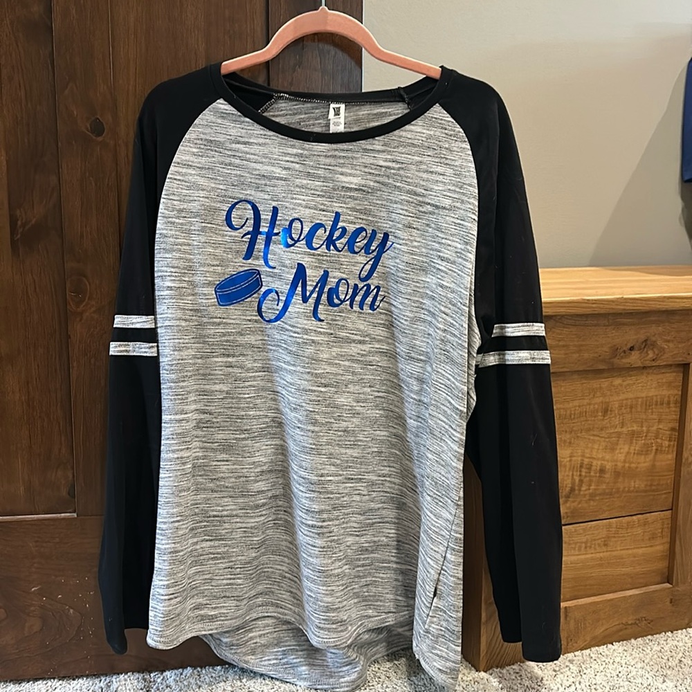 Hockey Mom Long Sleeved Raglan Tshirt